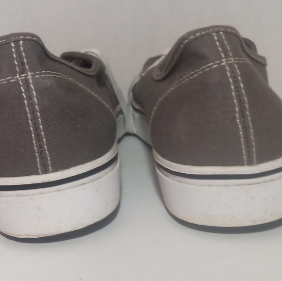 KEUKA SUREGRIP CANVAS SNEAKERS - Picture 7 of 9